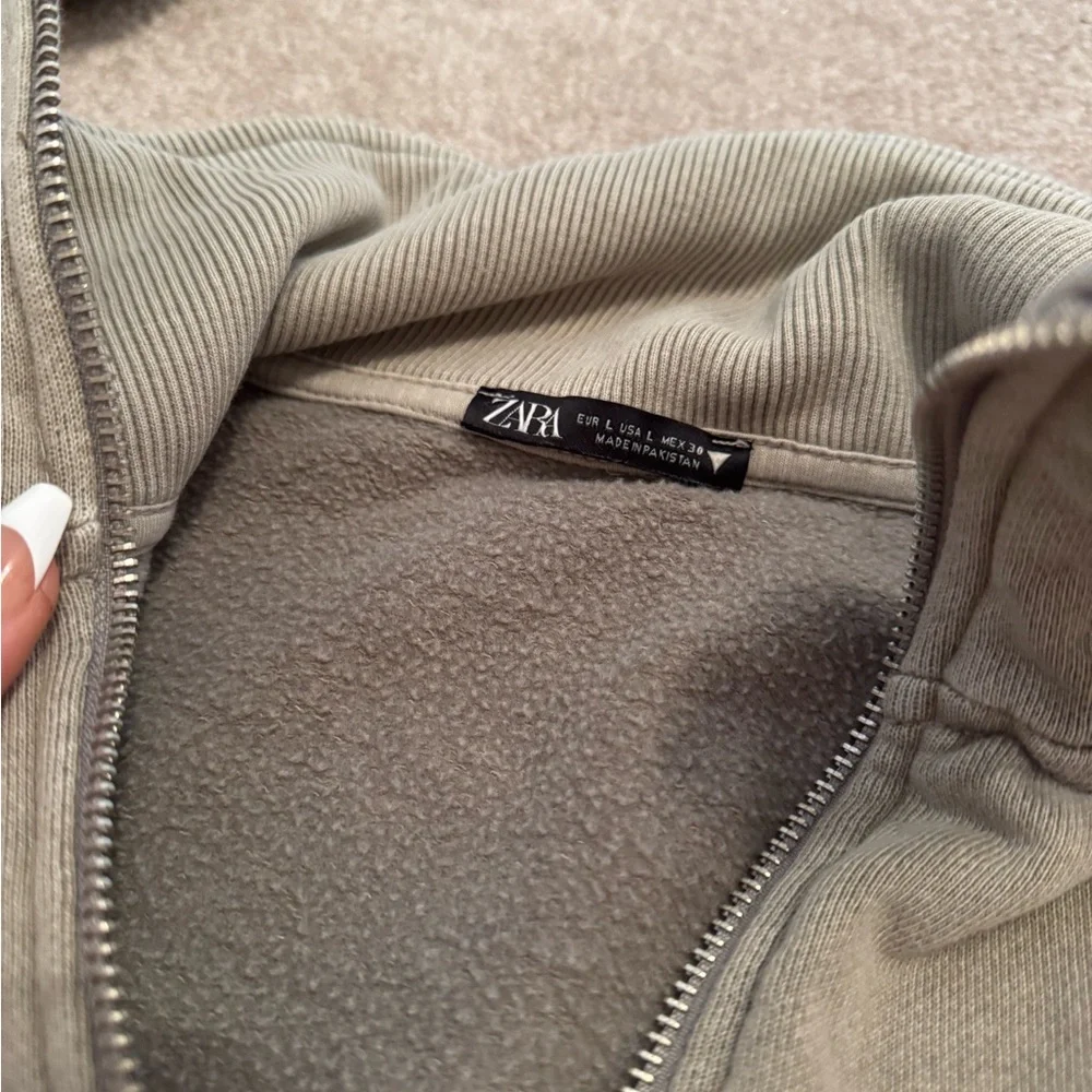 Green Gray Half-Zip Sweater - Picture 3 of 5